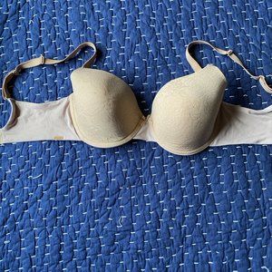 Chantelle T-Shirt Lightly Padded Bra 32 DDD